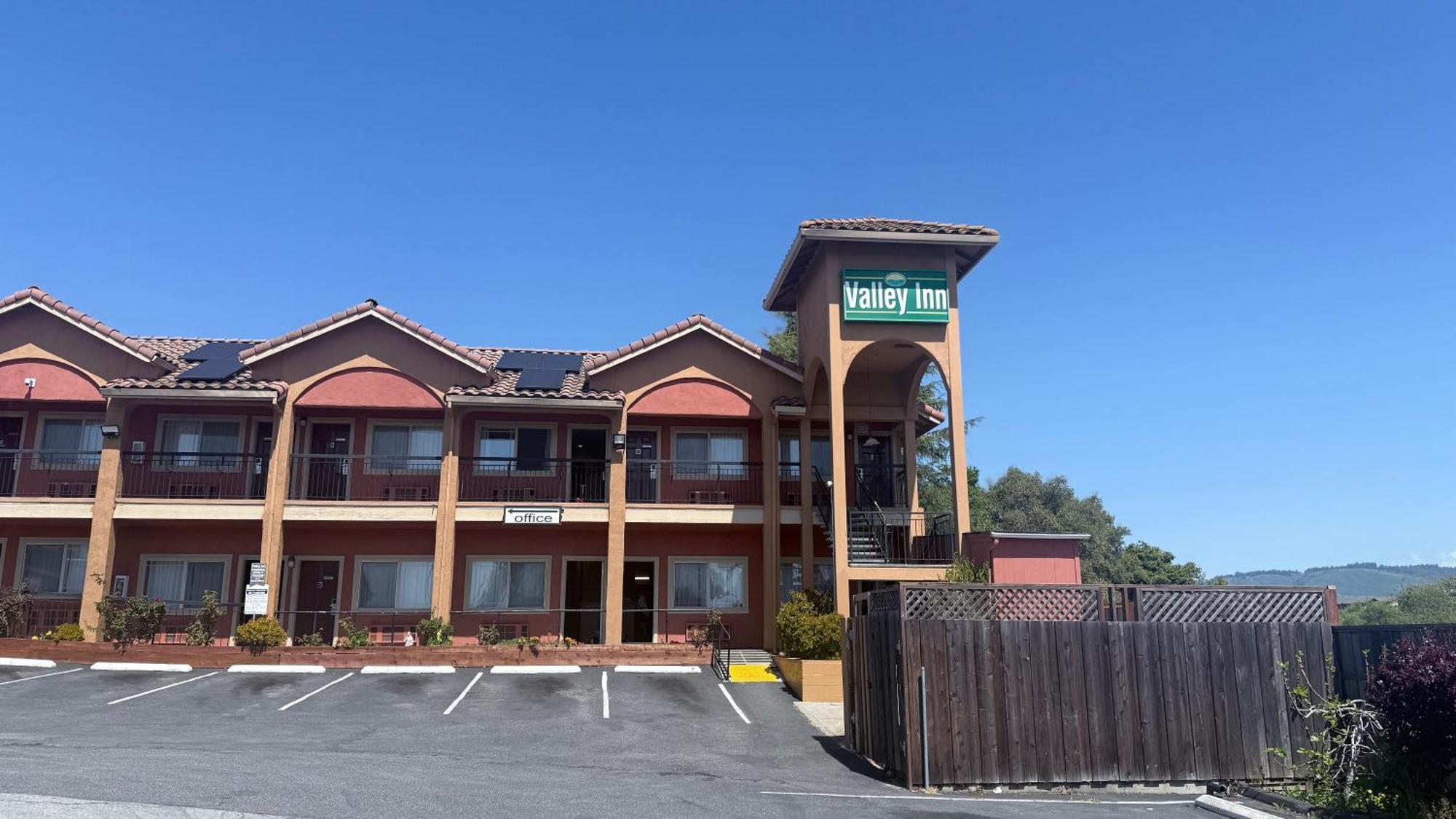 Valley Inn ワトソンビル エクステリア 写真