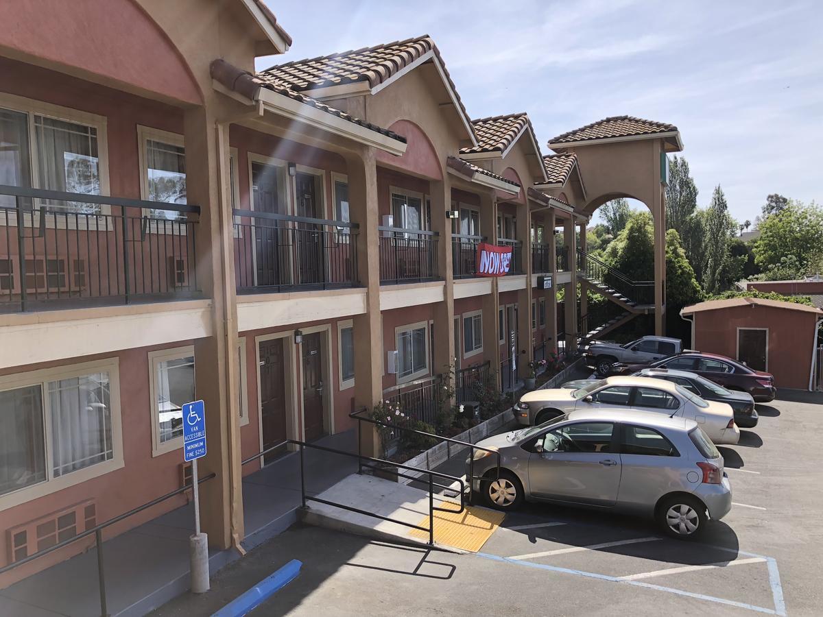 Valley Inn ワトソンビル エクステリア 写真